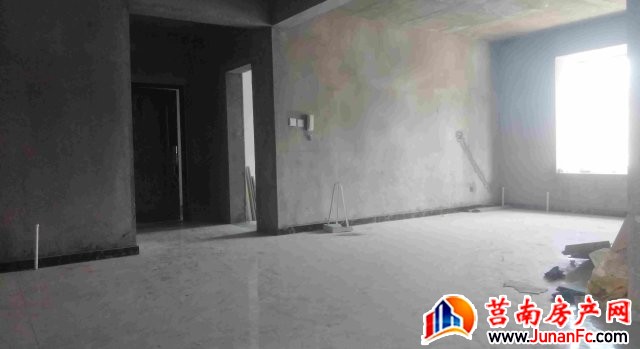 万和玫瑰园 3室2厅 129平米 毛坯 79.9万元