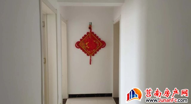 莒南阳光国际小区 3室2厅 119平米 简单装修 70万元