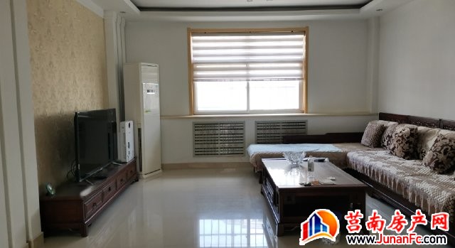 金碧花园 3室2厅 127.64平米 精装修 95万元