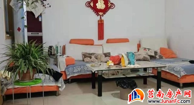 金碧花园 3室2厅 908平米 简单装修 57万元